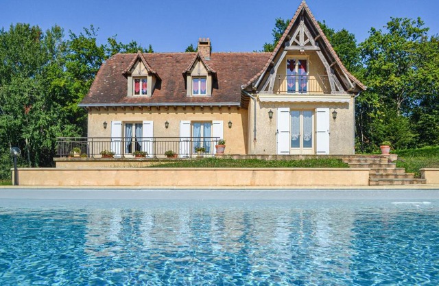 Lovely Home In Savignac-Ledrier