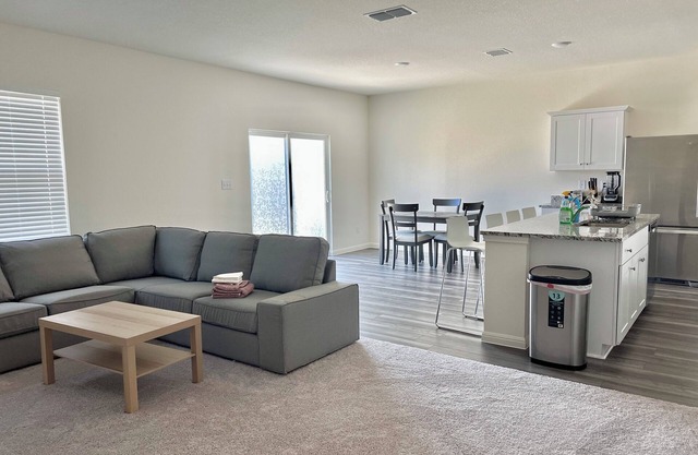 Lovely house with AC in charming Hutto
