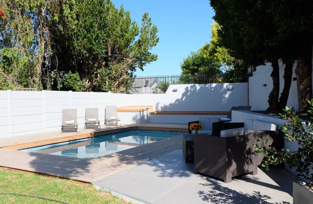Lovely Lodge in quiete location - Somerset WestnUp to 8 persons