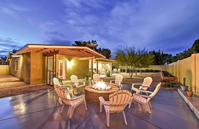 Lovely Phoenix Home w/Expansive Patio & Fire Pit!