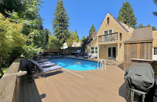 Lovely Tudor Home w/Pool & Spa Near Russian River