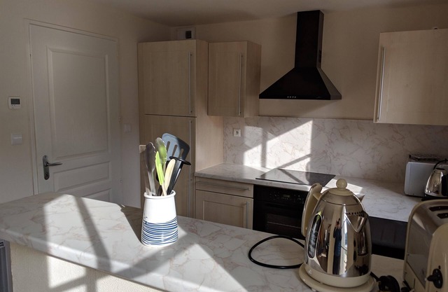 Lovely villa with private heated swimming pool sleeps up to 9