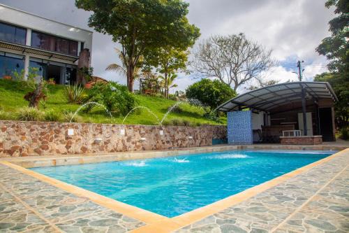 Lujosa finca en La Cumbre, Piscina, jacuzzi, WiFi, 5BR