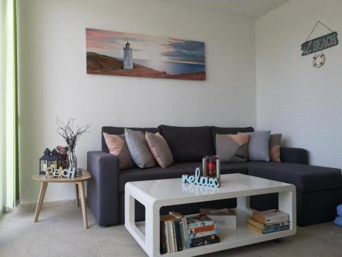 Lumbarda Resort Apartments - Superior Apartment with Mountain View E2