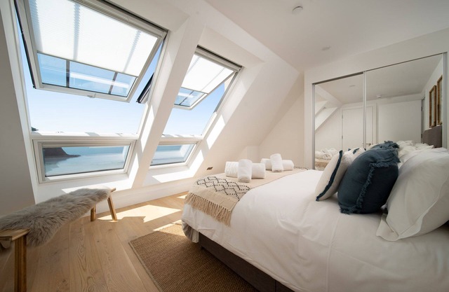 Lundy View, a two bedroom seaside holiday apartment in Lynmouth