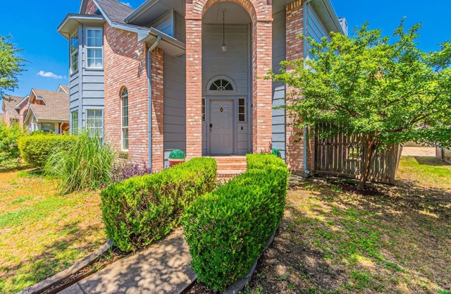 Lux 3-br Garage Gated Yard by The Star Frisco