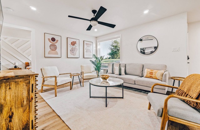 Lux near Downtown|UT|Airport|Mueller|Dell Children