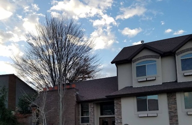 Lux Retreat 5 min Lagoon / 20 min SLC / Fireplace / High-Speed Wi-Fi