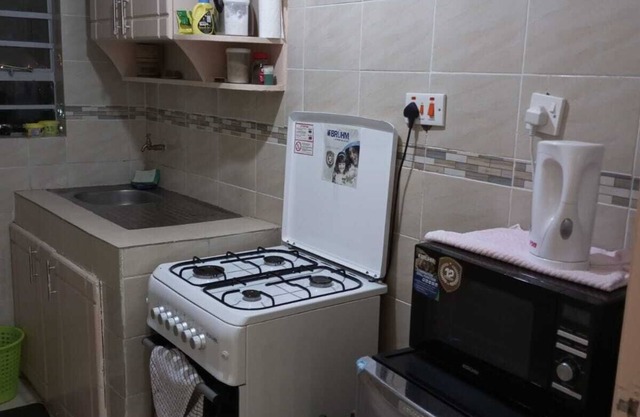 Lux Suites 1 Bedroom Apartment Attic Place South B
