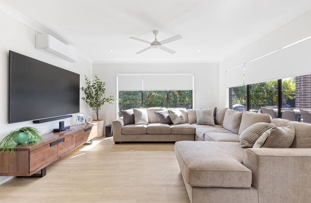 Luxe By The Marina Hamptons Chic at Hervey Bay