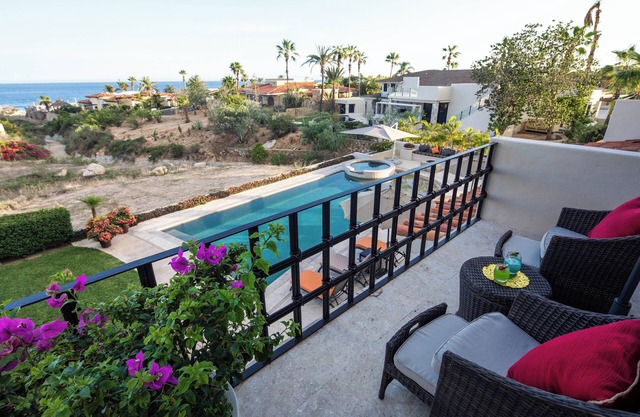 Luxe Contemporary Villa Punta Ballena Esperanza Access Butler Spa Picklebll Pool