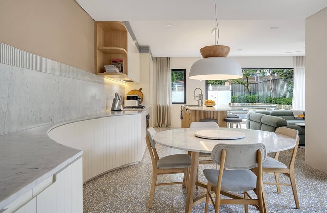 Luxe family home w/pool near City and Darling Harbour