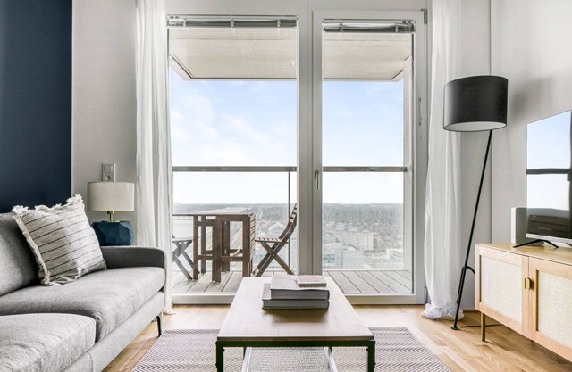 Luxe Leopoldstadt 1BR w/Elevator, Balcony & Gym, near U2, by Blueground