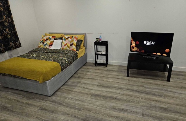 Luxe Living for Large Groups: Bunk Together in Style