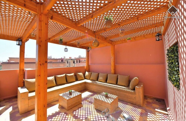 Luxe Villa met Privézwembad & Dakterras – 4 Slaapkamers in Marrakech