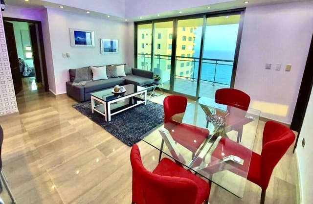 Luxurious apartment with view of the Caribbean Sea, 27th floor.