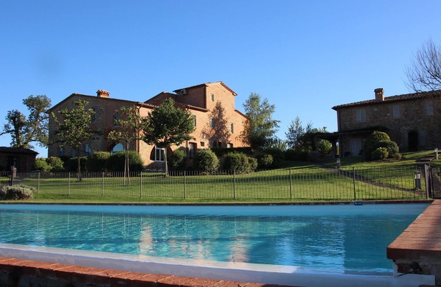 Luxurious Apartment In Renovated Authentic Borgo With Swimming Pool