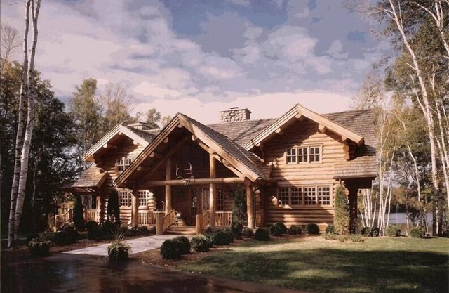 Luxurious Log Home on Private Lake just 10 minutes from charlevoix