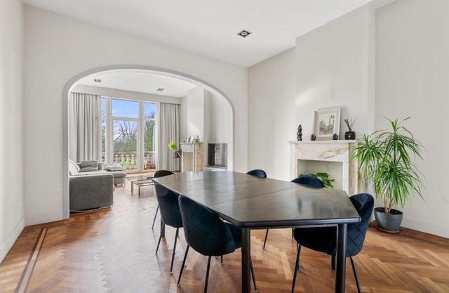 Luxurious modern apartment in Antwerp - Breakfast Included