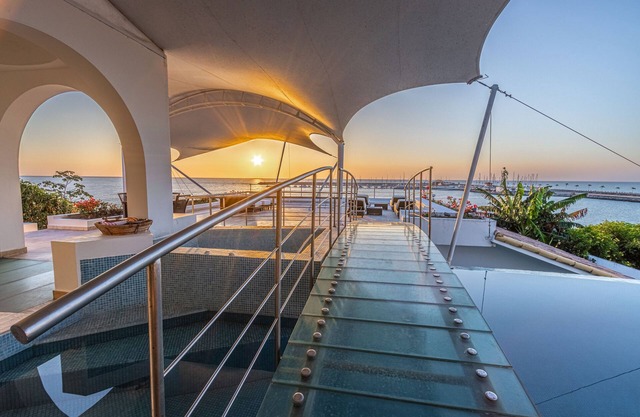 Luxurious Oceanfront Villa with Breathtaking Views