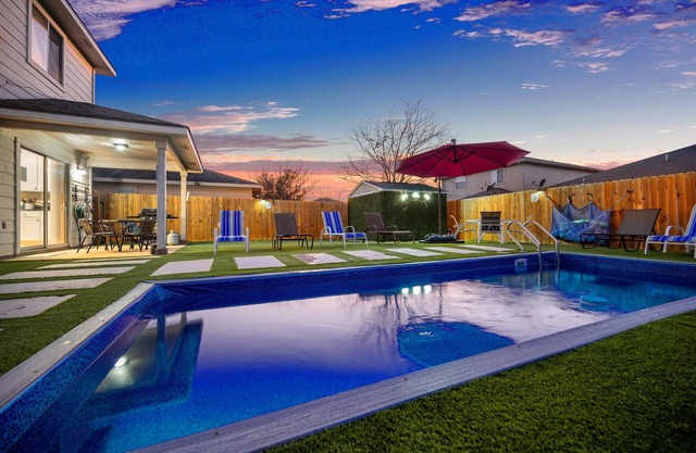 LUXURIOUS, SPACIOUS, AND CENTRALLY LOCATED HOME WITH POOL AND PUTTING GREEN