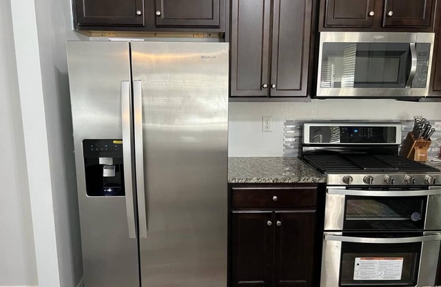 Luxurious vacation home @ Thornton Rd in Lithia Springs