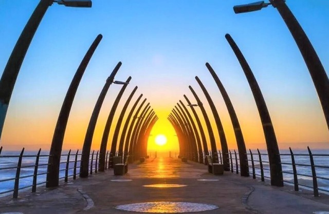 Luxury 1 BR with Sea View at Lagoon Drive Durban