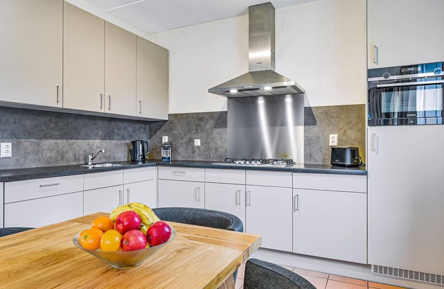 Luxury 10-person villa - Extra accessible in the holiday park Landal Kasteeldomein De Cauberg