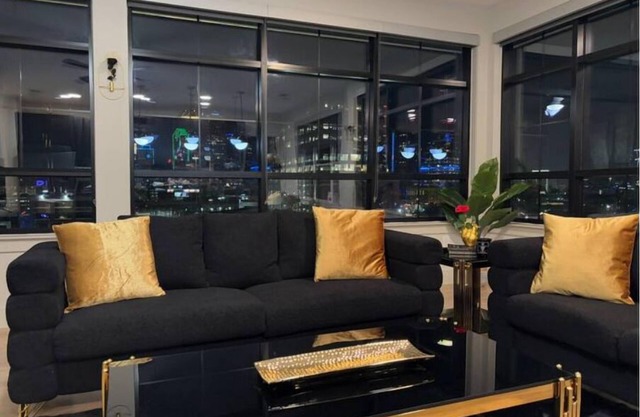 Luxury 2-bedroom apartment with AC, Gym, Free Parking Dallas