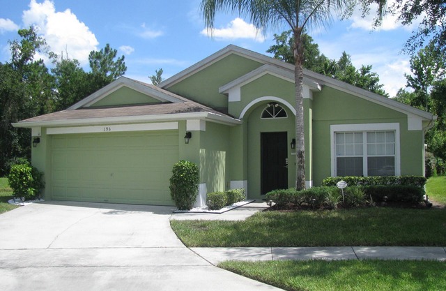 Luxury 5 Bed 3 Bath Villa, South Facing Pool & Spa, Games Room, Quiet Location