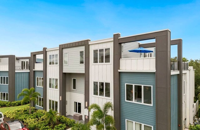 Luxury 5 Bed 4 bath With Fun Disney Themed Rooms