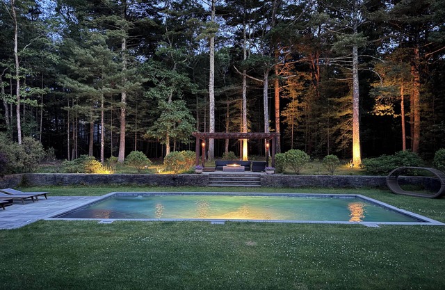 Luxury 7- bedroom house with Pool, Tennis in marvelous East Hampton