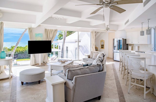 Luxury 8 bedroom beachfront villa with Butler, Chef & Housekeeping Services