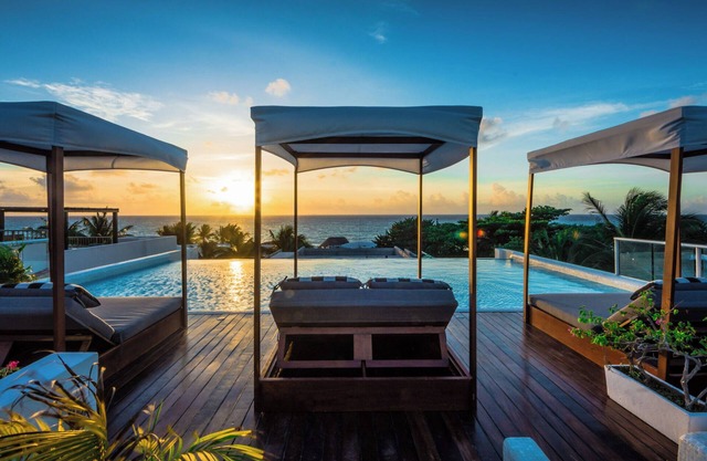 Luxury 8BR Villa Alta Vista Playa del Carmen w/Rooftop Pool in Gated Community