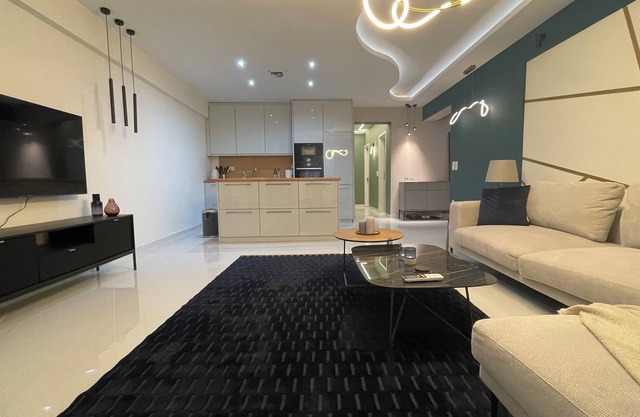 Luxury Apartment with great parking possibilities