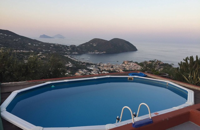 Luxury apartment with swimming pool and panoramic view