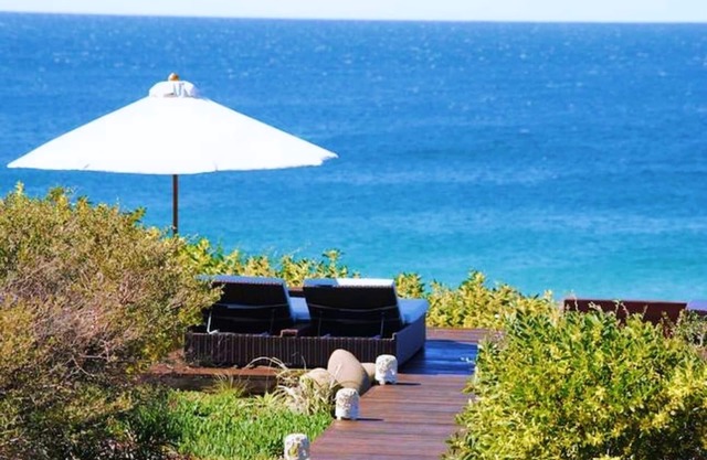 Luxury Beachfront house with breathtaking views
