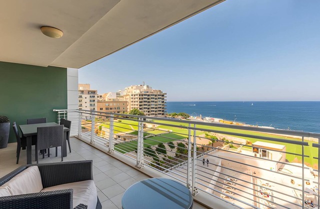 Luxury Coastal Apartment with Panoramic Views
