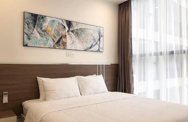 Luxury Condotel Vinhomes Skylake Keangnam - Netflix free