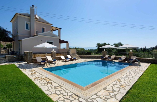 Luxury Corfu Villa | Villa Lemonia | Private Pool | 4 BDR | Dassia