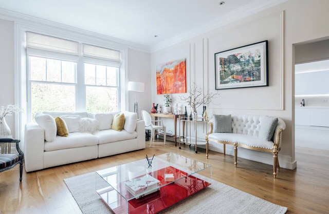 Luxury & Elegance at Period Haven with South facing Balcony