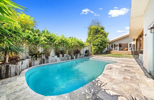 Luxury Family Beach House with heated Pool