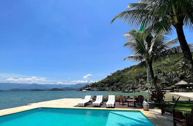 Luxury house for rent in Angra dos Reis with seaside pool - Ang04