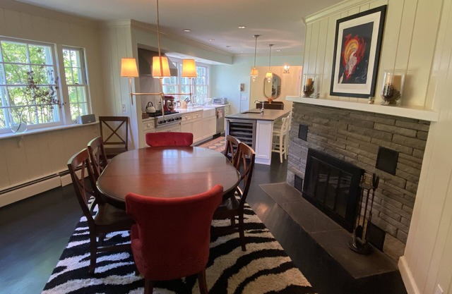 Luxury house on roaring river with its own pool