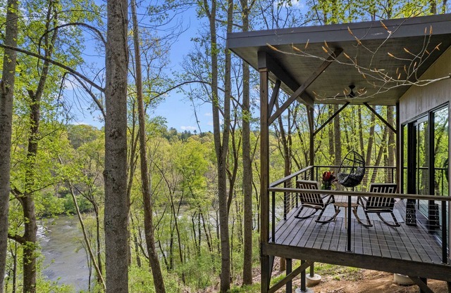 Luxury, Modern Treehouses- River Views & Farmstay Experience