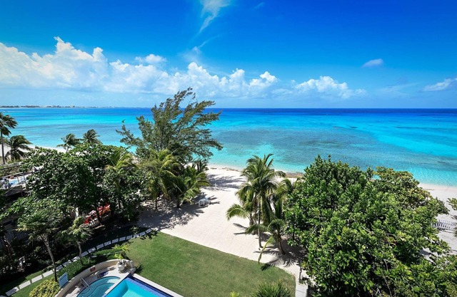 Luxury Penthouse at Sea Breeze #9