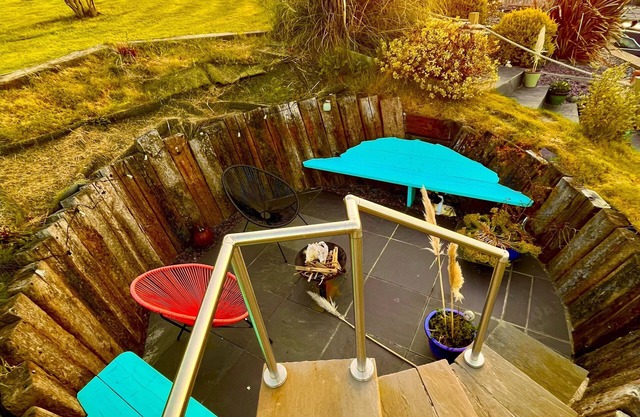 Luxury Pods - Sleeps 2 & Free Parking