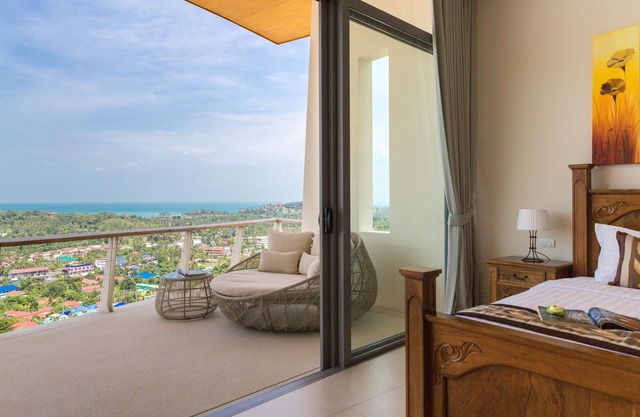 Luxury pool 4 bedrooms villa - 1.3 km to Wat Plai Laem