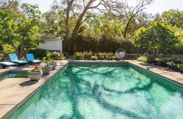 𝑳𝒖𝒙𝒖𝒓𝒚 𝑷𝒓𝒊𝒗𝒂𝒕𝒆 𝑬𝒔𝒕𝒂𝒕𝒆 𝒂𝒕 𝒁𝒐𝒆𝒍𝒍𝒂 𝑽𝒊𝒏𝒆𝒚𝒂𝒓𝒅.𝑷𝑶𝑶𝑳&𝑺𝑷𝑨!𝑮𝑨𝑴𝑬𝑹𝑶𝑶𝑴!