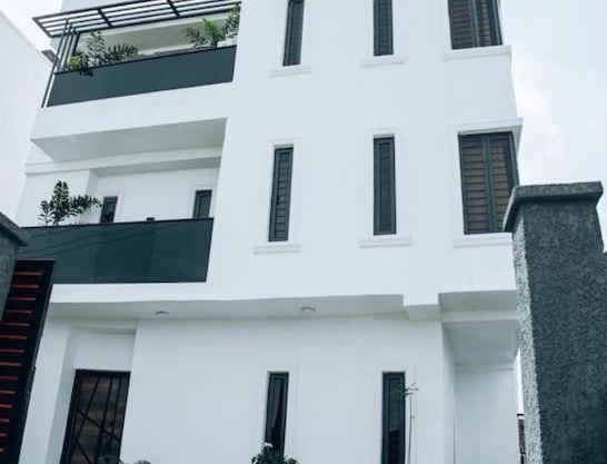 Luxury redefined with our 5 bedroom getaway palace